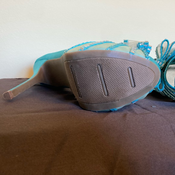 Turquoise Bow Heels Zigi New York size 9 - Picture 4 of 9